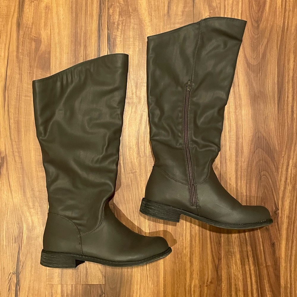 Gray Faux Leather Boots Size 8.5